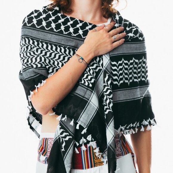 Houndstooth scarf, Keffiyeh, Arafat Hatta, cotton wide scarf tassels shemagh - Picture 3 of 3
